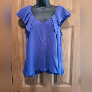 BCBGeneration Cap Sleeve Dual V-Neck Ruffled Trim Blouse Size XS EUC!